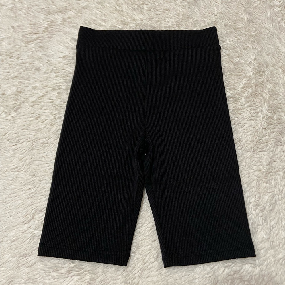 H&M Divided Ribbed Biker Shorts